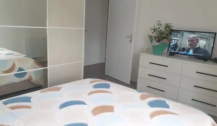 Calme Dans Maison Neuve Avec Jardin Accommodatie bij particulieren